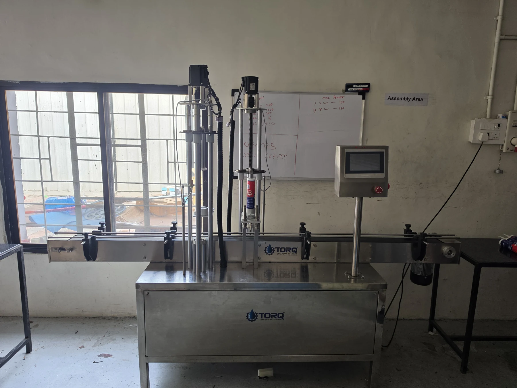 Bottle filling machine — workshop configuration C, view 2
