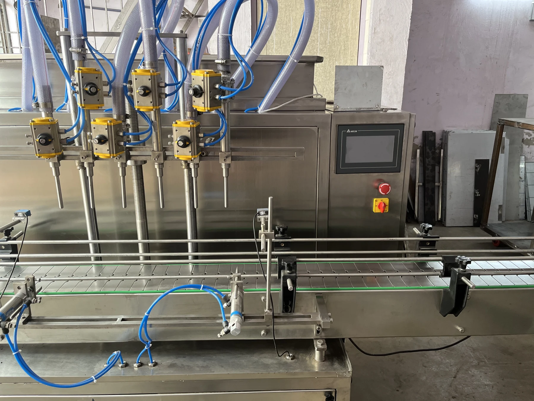 Six-head servo filling machine