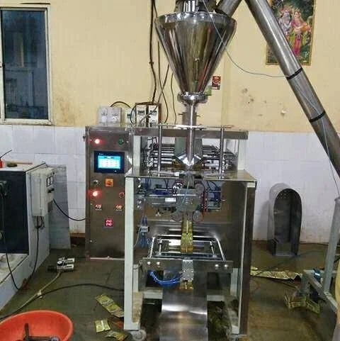 Automatic pouch packing machine