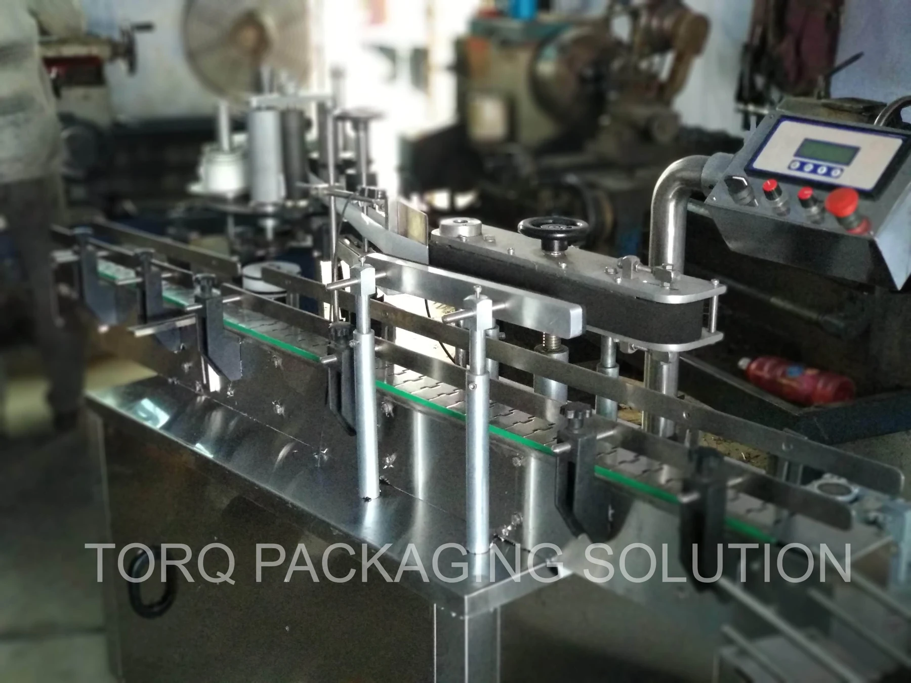 Automatic sticker labelling machine, view 2