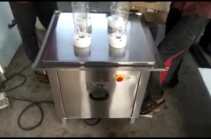 Twin-position container filling station